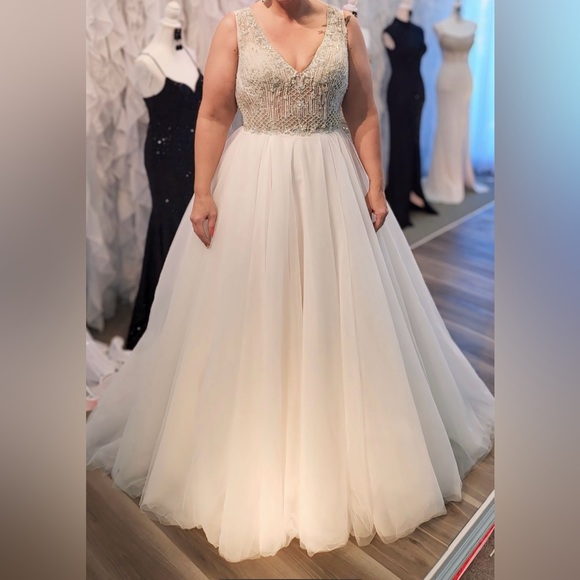 Dresses & Skirts - Elegant Ivory Beaded Bodice A-Line Dress